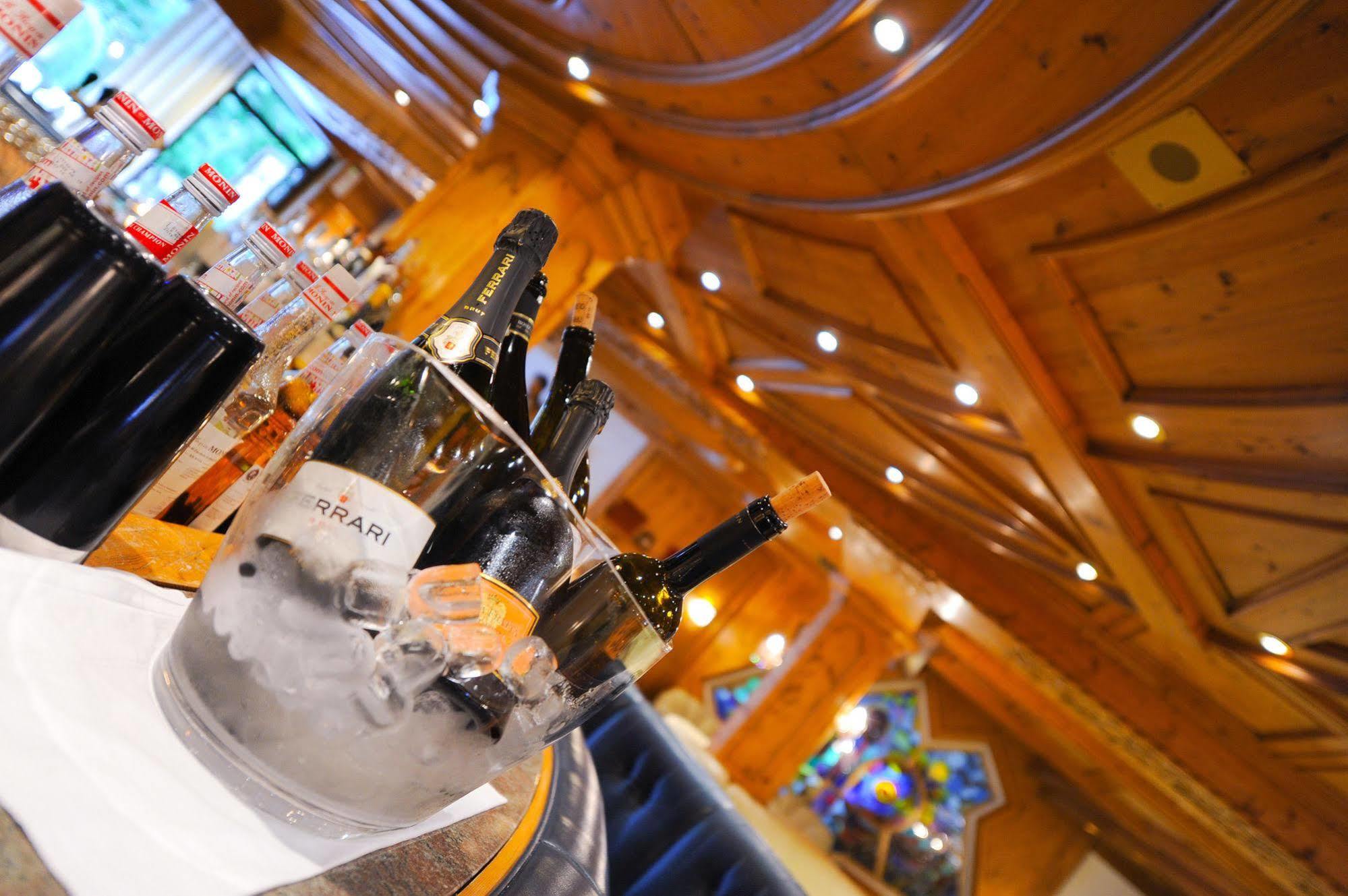 维耶亚雷斯则腾酒店 西兰德罗 外观 照片